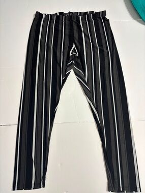 Just one. Women’s pant elastic